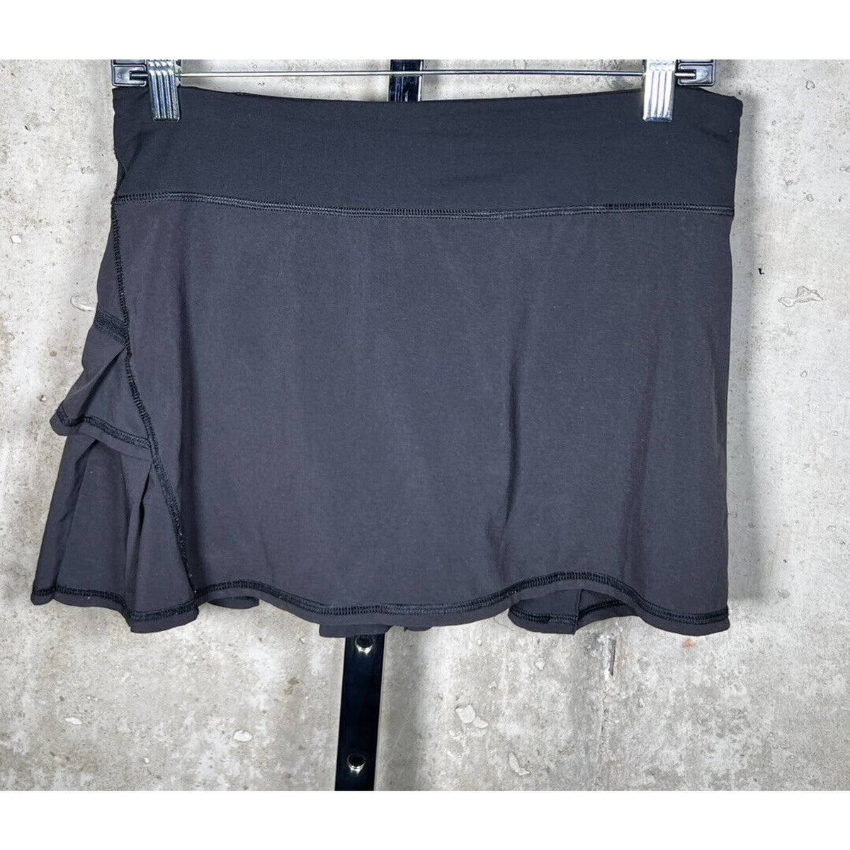 Lululemon Pace Setter Black Skirt Sz.6