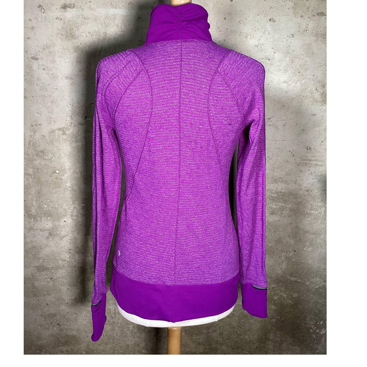 Lululemon Purple Sweatshirt Sz.4