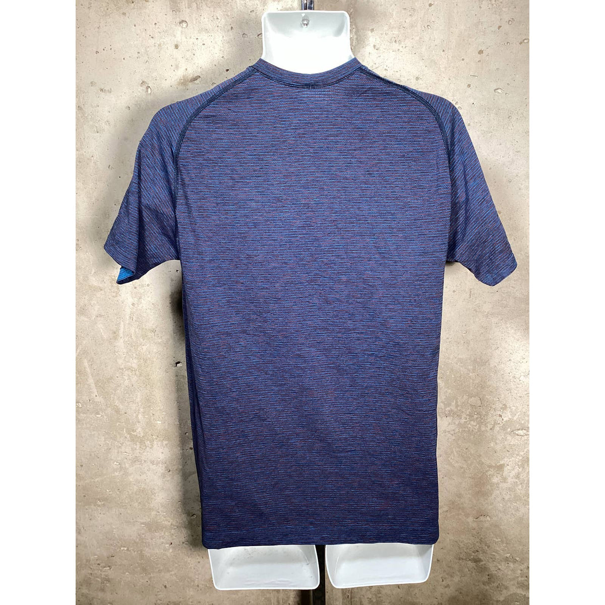 Lululemon Blue Metal Vent T Shirt Sz. Medium