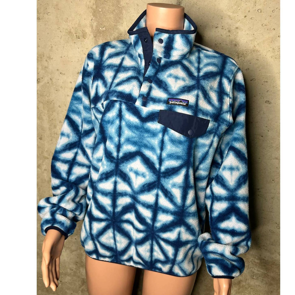 Patagonia Synchilla Snap Fleece Blue Tie Dye Diamond Women’s Sweater Sz. Large
