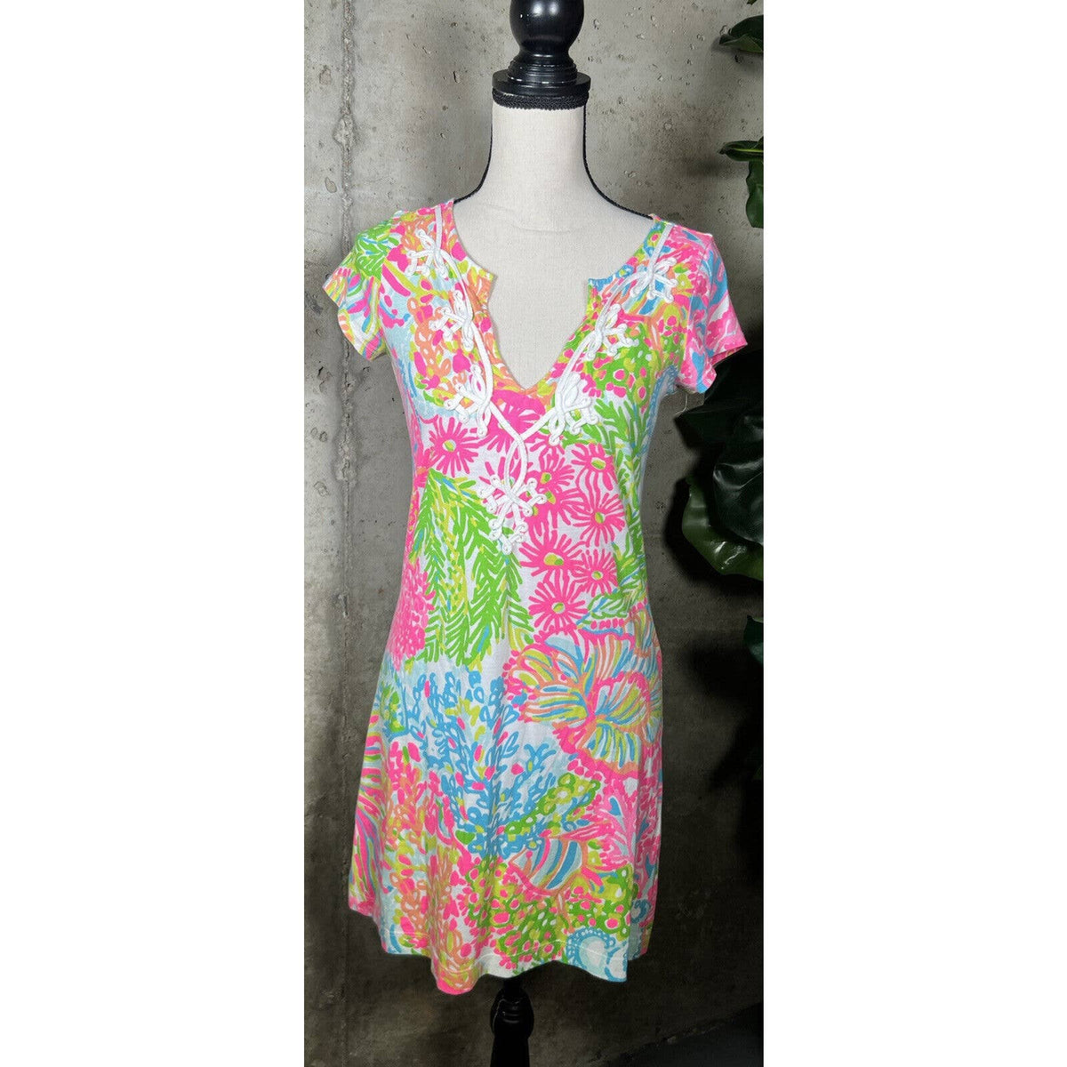 Lilly Pulitzer Brewster Dress More Lovers Coral V-Neck Dress Sz. XS