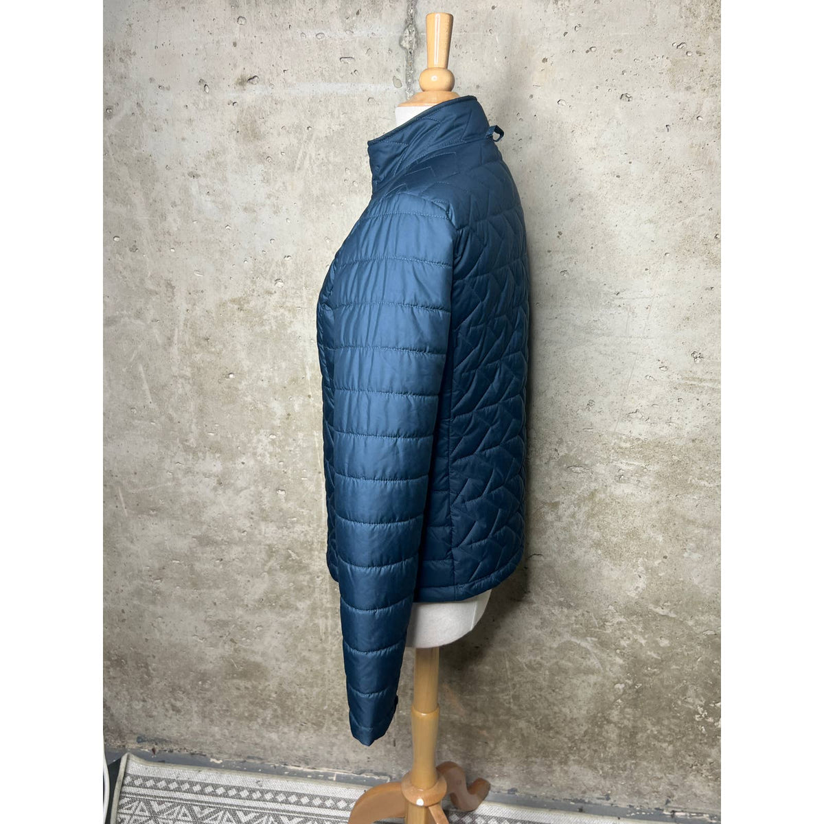 The North Face Women’s Blue Full Zip Jacket Sz. Medium