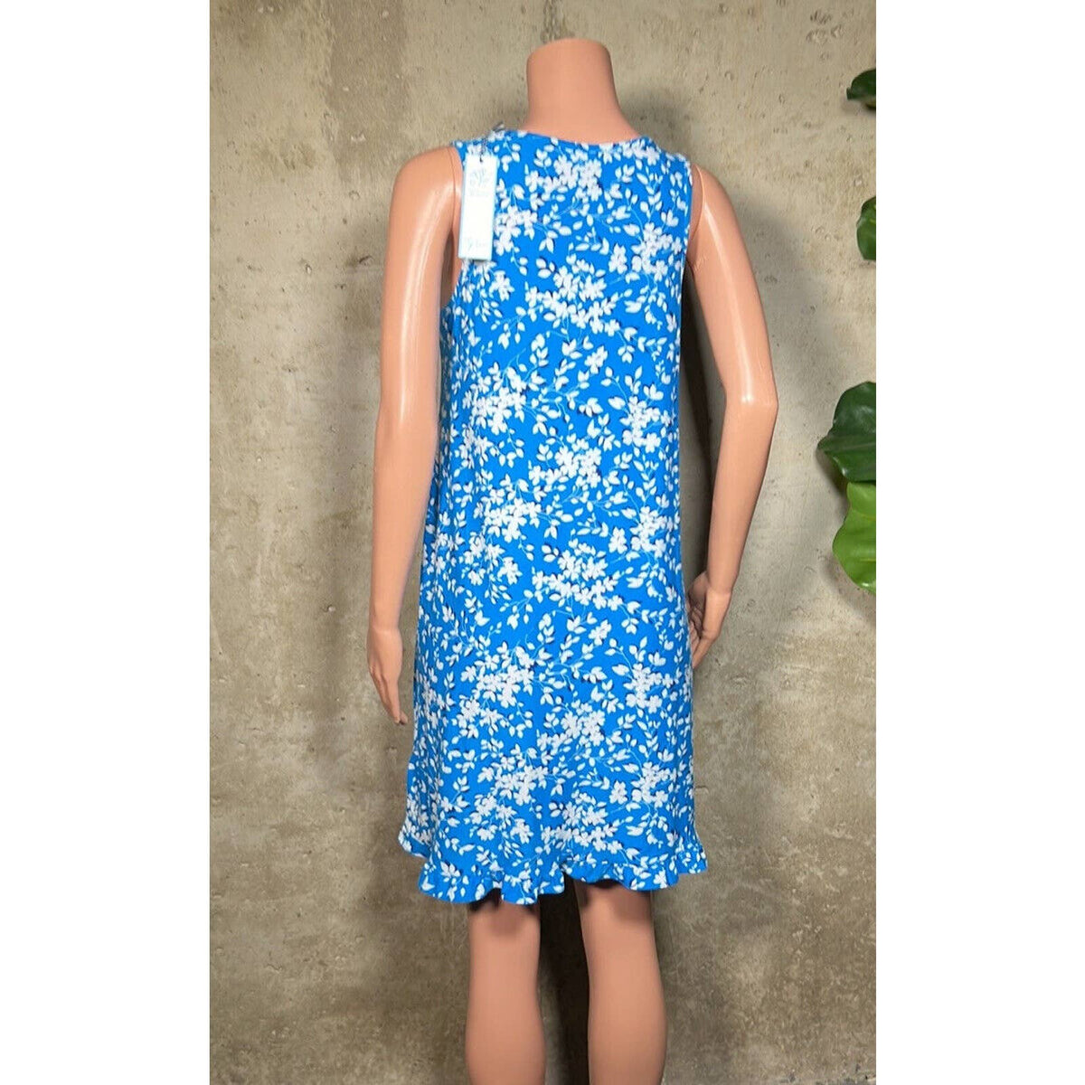 Draper Jamed Blue Floral Dress Sz. Small NEW