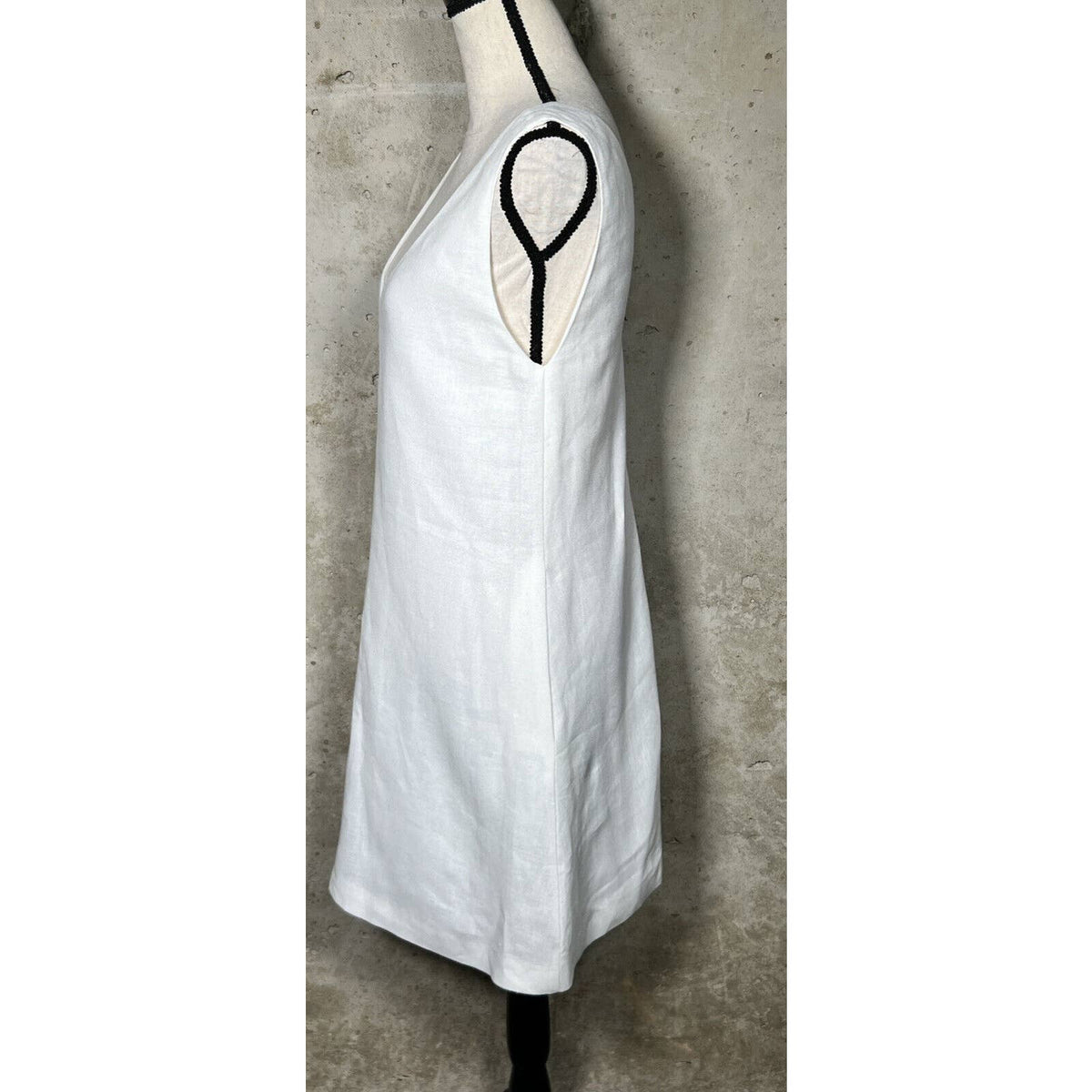 Theory V-Neck 100% Linen Sleeveless Dress Sz. Small NEW