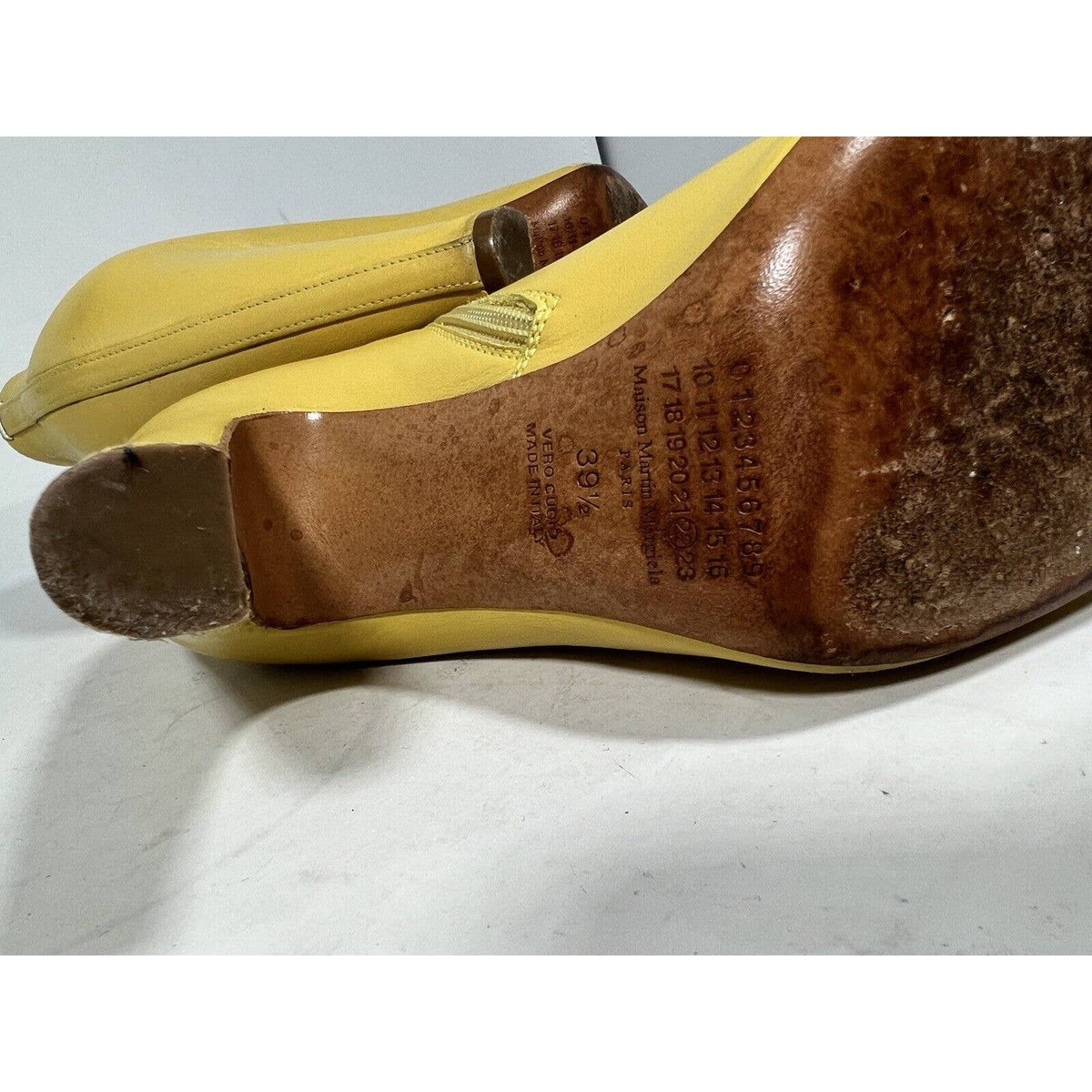 Maison Martin Margiela Yellow Leather Peep Toe Ankle Booties Sz.9.5(39.5)